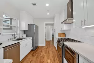 1205 E 26th St, Houston, TX 77009 - Photo 9