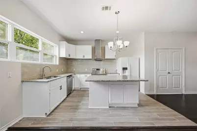 5302 Saxon Drive #1/2, Houston, TX 77092 - Photo 3