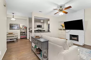 1881 Bering Dr, Houston, TX 77057 - Photo 1