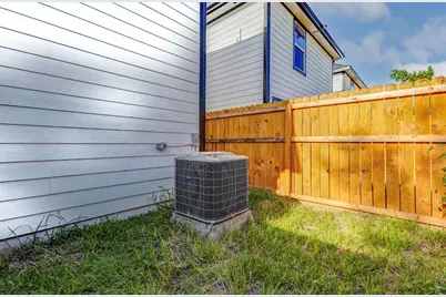 8218 Bigwood Street #B, Houston, TX 77078 - Photo 17