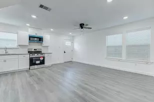 8218 Bigwood St, Houston, TX 77078 - Photo 3
