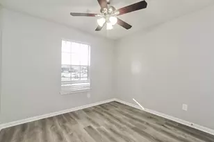 4923 Bayboro Park Dr, Friendswood, TX 77546 - Photo 11