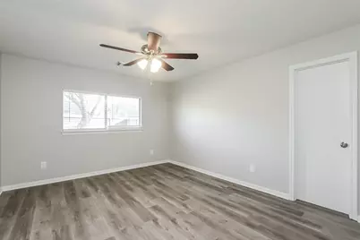 4923 Bayboro Park Drive, Friendswood, TX 77546 - Photo 9