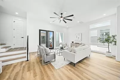 1913 Hoskins Drive #E, Houston, TX 77080 - Photo 5