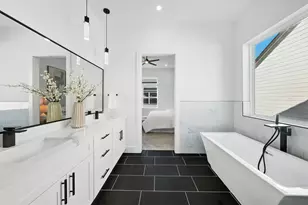 1913 Hoskins Dr, Houston, TX 77080 - Photo 9