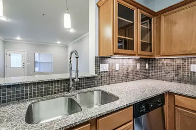 3501 Chenevert Street #7, Houston, TX 77004 - Photo 7