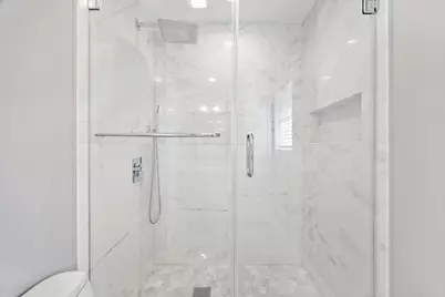 4530 T C Jester Boulevard, Houston, TX 77018 - Photo 9