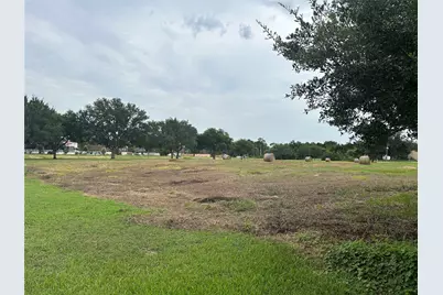 650 E Adoue Street, Alvin, TX 77511 - Photo 15