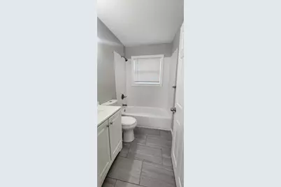 128 Huisache Street, Lake Jackson, TX 77566 - Photo 13