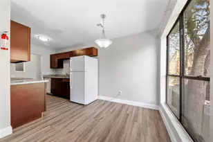 9371 Pagewood Ln, Houston, TX 77063 - Photo 11