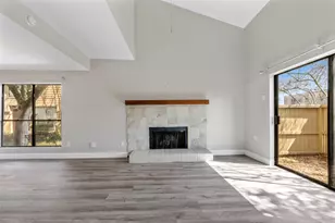 9371 Pagewood Ln, Houston, TX 77063 - Photo 9