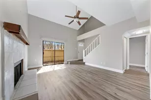 9371 Pagewood Ln, Houston, TX 77063 - Photo 7