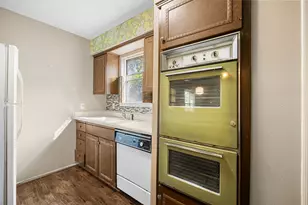 13806 Wickersham Ln, Houston, TX 77077 - Photo 11