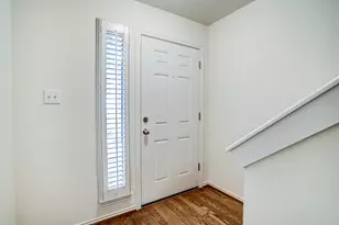 818 W Heights Hollow Ln, Houston, TX 77007 - Photo 5