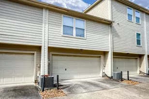 818 W Heights Hollow Ln, Houston, TX 77007 - Photo 19