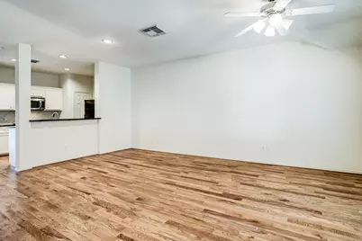 818 W Heights Hollow Lane, Houston, TX 77007 - Photo 9