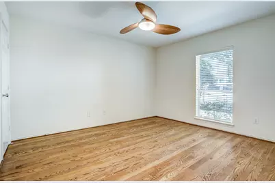818 W Heights Hollow Lane, Houston, TX 77007 - Photo 13