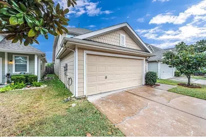6430 Wilshire Fern, Houston, TX 77040 - Photo 3