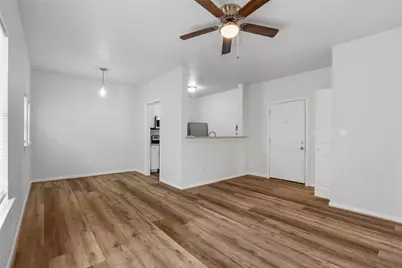 4313 Harrisburg Boulevard #7, Houston, TX 77003 - Photo 17