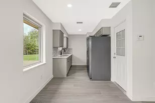 11502 Fawnway Dr, Houston, TX 77048 - Photo 9