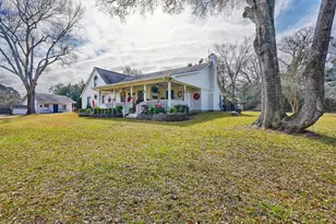 540 Hickory Creek Rd, Bellville, TX 77418 - Photo 1