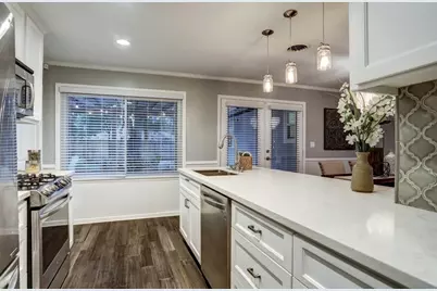 6022 Woodbrook Lane, Houston, TX 77008 - Photo 7