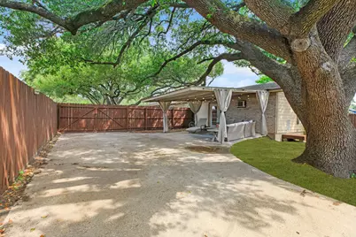 3902 Stillmeadow Drive, Bryan, TX 77802 - Photo 33