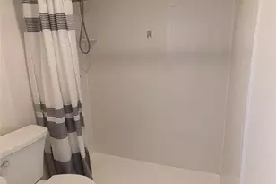 3131 Southwest Fwy, Houston, TX 77098 - Photo 15