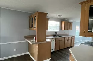 12070 Clark Ln, Conroe, TX 77385 - Photo 3