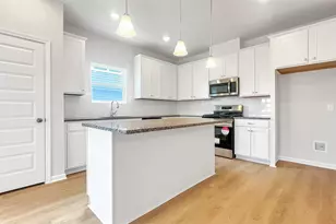 8319 Red Shiner Wy, Fulshear, TX 77441 - Photo 5