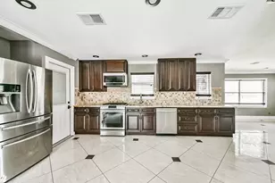 6833 Concho St, Houston, TX 77074 - Photo 19