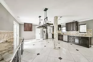 6833 Concho St, Houston, TX 77074 - Photo 17