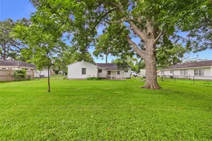 1006 Mac Dr, Sweeny, TX 77480 - Photo 11