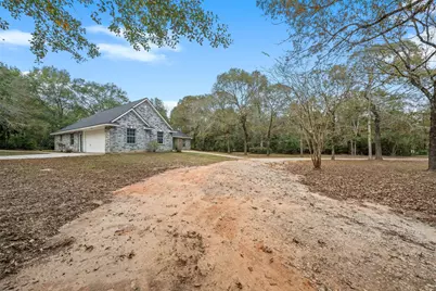 18451 Hills Lake Ct, Montgomery, TX 77316 - Photo 33