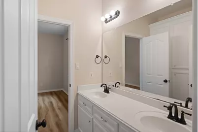 18451 Hills Lake Ct, Montgomery, TX 77316 - Photo 21