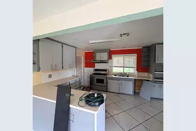 910 San Jacinto Avenue, Texas City, TX 77590 - Photo 7