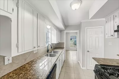 9619 Guest Street, Houston, TX 77078 - Photo 7