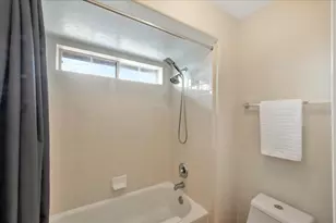 2225 Palm Bay Cir, Seabrook, TX 77586 - Photo 27