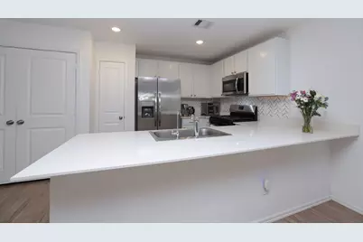 3019 Twisted Myrtle Drive, Conroe, TX 77301 - Photo 11