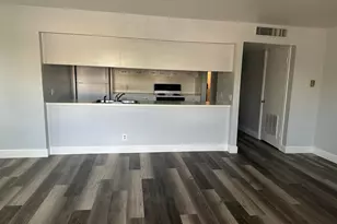 800 Travis St, Columbus, TX 78934 - Photo 5