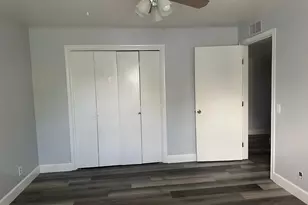 800 Travis St, Columbus, TX 78934 - Photo 9