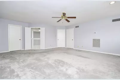 11747 Riverview Dr, Houston, TX 77077 - Photo 41