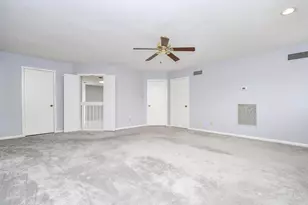 11747 Riverview Dr, Houston, TX 77077 - Photo 41