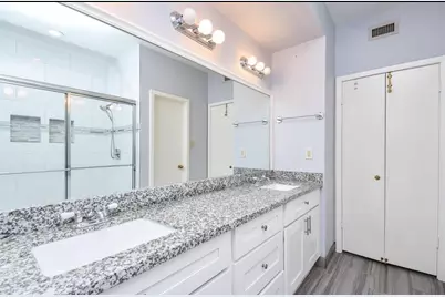 11747 Riverview Dr, Houston, TX 77077 - Photo 33