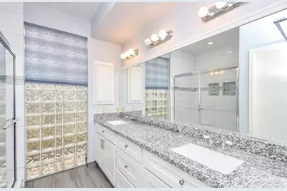 11747 Riverview Dr, Houston, TX 77077 - Photo 31