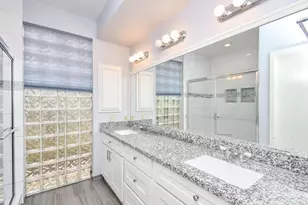 11747 Riverview Dr, Houston, TX 77077 - Photo 31