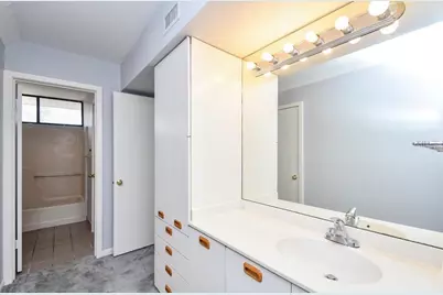 11747 Riverview Dr, Houston, TX 77077 - Photo 43