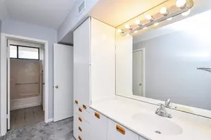 11747 Riverview Dr, Houston, TX 77077 - Photo 43