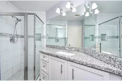 11747 Riverview Dr, Houston, TX 77077 - Photo 29