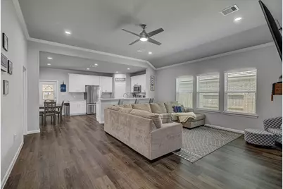 320 Carlos Leal Drive, Dayton, TX 77535 - Photo 5